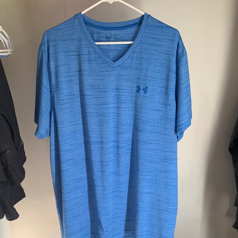 Under Armour Men's Heathered Blue V-Neck Tee